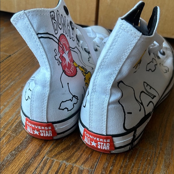 Converse White High-Top Sneakers with Snoopy & Woodstock Art - Picture 4 of 6